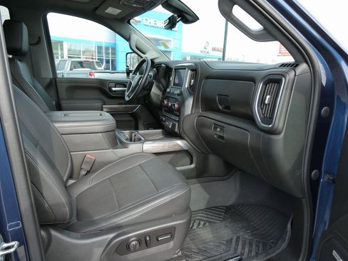 Certified 2021 Chevrolet Silverado 2500 LTZ w/ LTZ Plus Package image 16