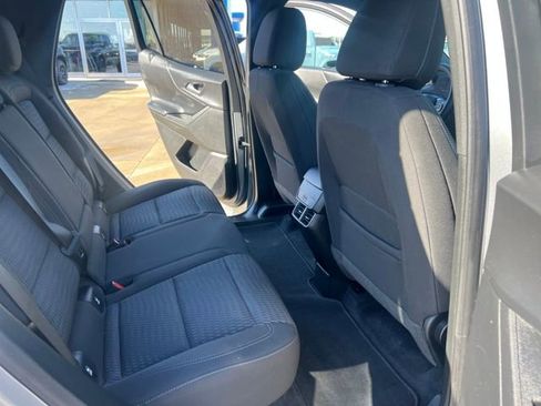 Used 2025 Chevrolet Equinox LT image 16