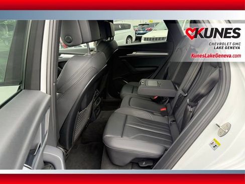 Used 2025 Audi Q5 2.0T Premium AWD/4WD image 16