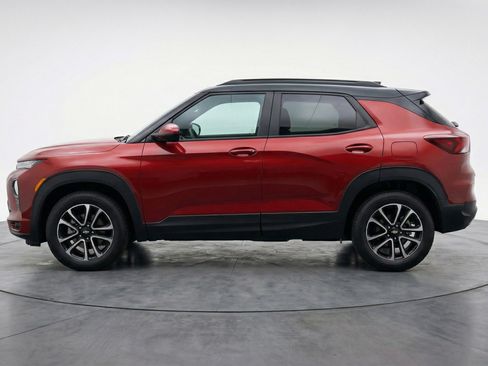 Used 2025 Chevrolet TrailBlazer LT image 5