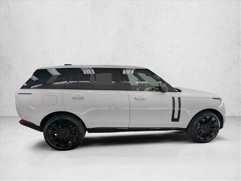 New 2026 Land Rover Range Rover Long Wheelbase SE AWD/4WD image 5