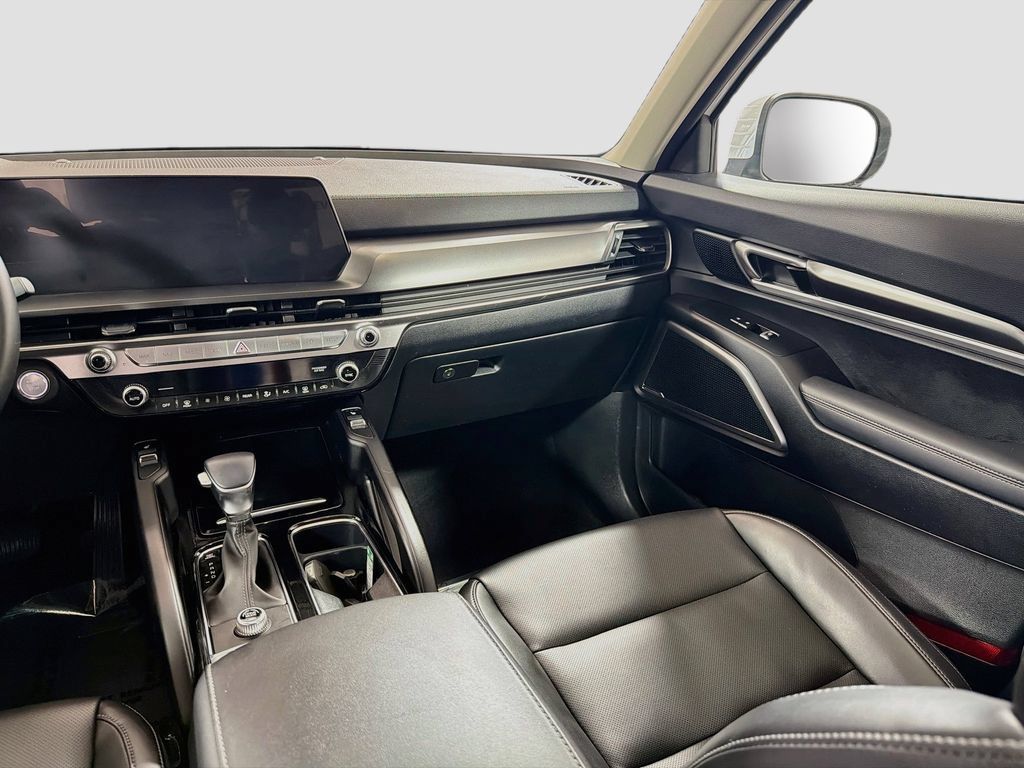 Used 2024 Kia Telluride S w/ S Sunroof Package FWD image 26
