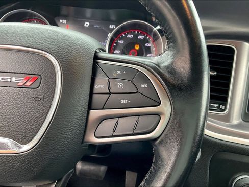 Used 2021 Dodge Charger SXT w/ Leather Interior Group image 19