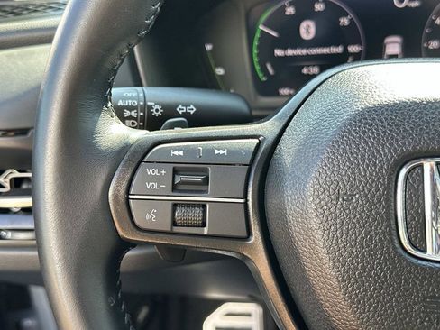 Used 2025 Honda Accord Sport image 17