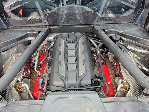 Used 2020 Chevrolet Corvette Stingray Coupe w/ 1LT image 9