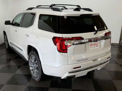 Used 2021 GMC Acadia Denali w/ Denali Ultimate Package AWD/4WD image 8