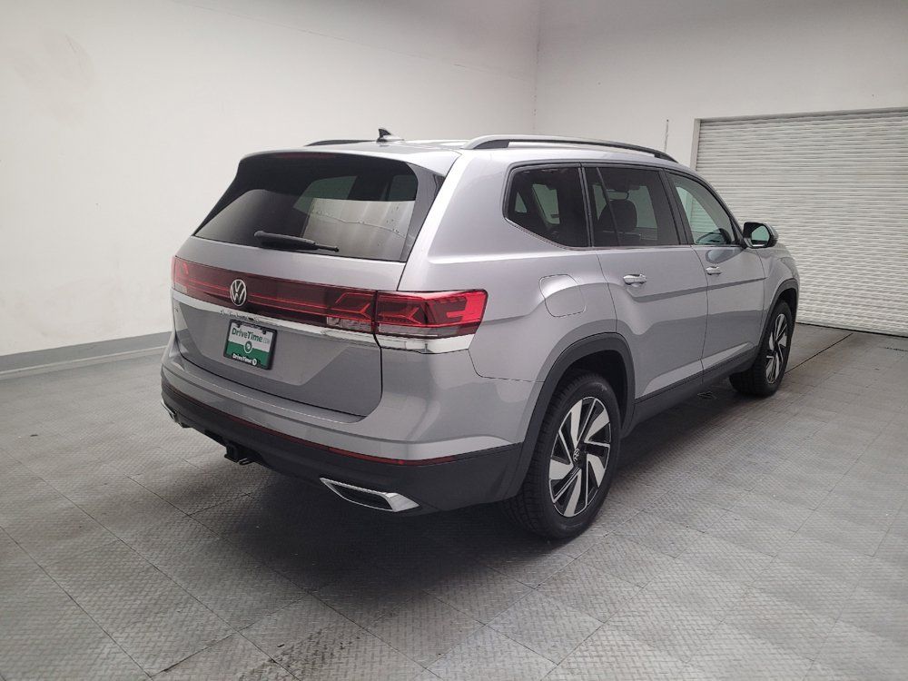 Used 2024 Volkswagen Atlas SE FWD image 9