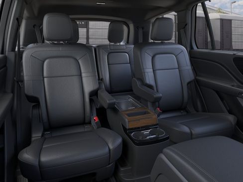 New 2026 Lincoln Aviator Reserve AWD/4WD image 11