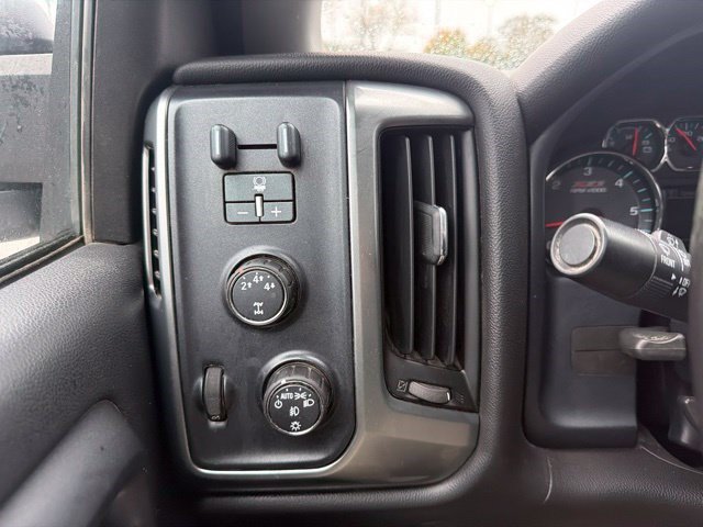 Used 2015 Chevrolet Silverado 2500 LT w/ LT Convenience Package AWD/4WD image 24