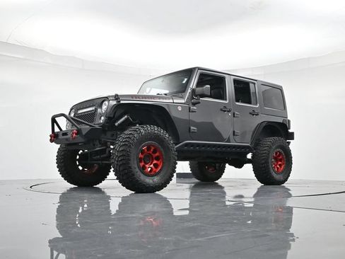 Used 2017 Jeep Wrangler Unlimited Rubicon AWD/4WD image 34