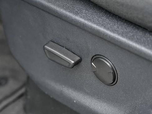 Used 2024 Ford F150 XLT w/ XLT Black Appearance Package AWD/4WD image 19