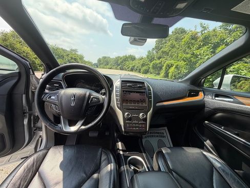Used 2019 Lincoln MKC Reserve w/ MKC Climate Package FWD image 10