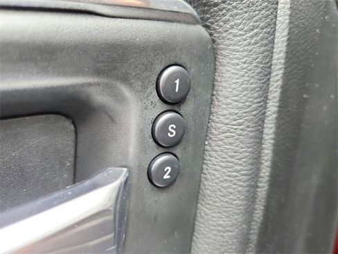 Used 2020 RAM 3500 Laramie image 13