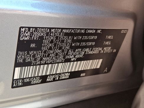 Used 2023 Toyota RAV4 XLE Premium image 30