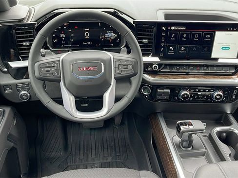New 2026 GMC Sierra 1500 Elevation image 14