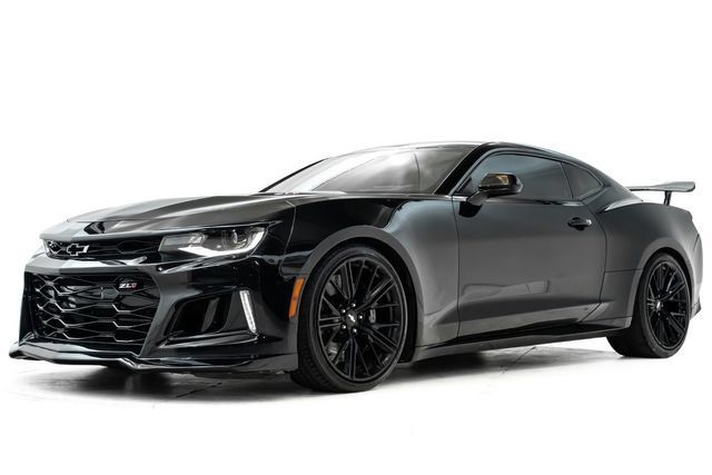 Used 2018 Chevrolet Camaro ZL1 RWD image 8