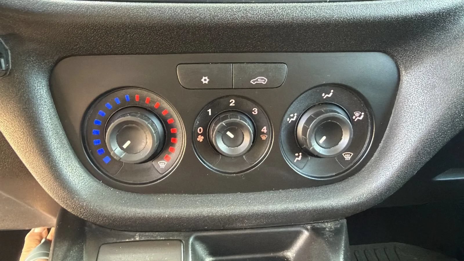 Used 2022 RAM ProMaster City Tradesman FWD image 40