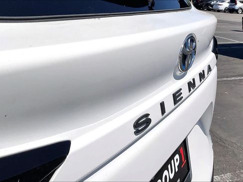 Certified 2022 Toyota Sienna LE FWD image 30