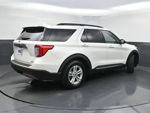 Used 2020 Ford Explorer XLT w/ Equipment Group 202A RWD image 24
