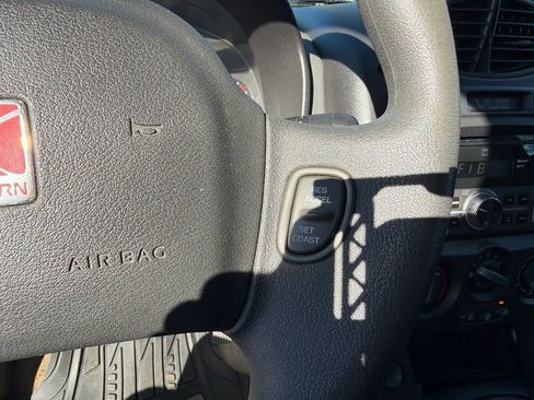 Used 2003 Saturn Vue AWD V6 image 15