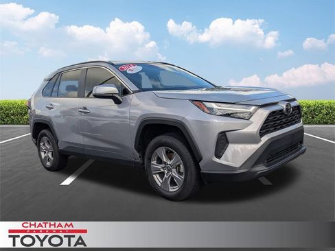 Used 2024 Toyota RAV4 XLE AWD/4WD image 1