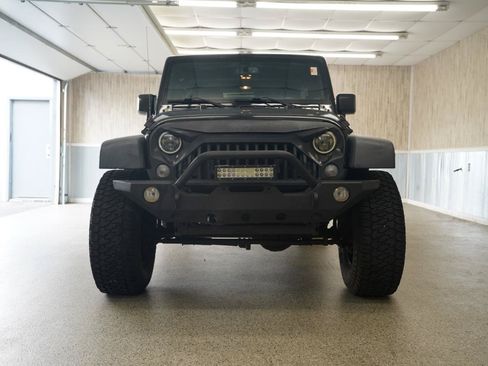 Used 2015 Jeep Wrangler Unlimited Sport w/ Quick Order Package 24S AWD/4WD image 2