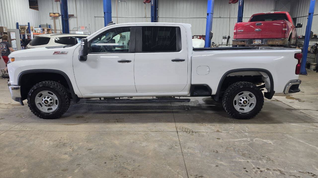 Used 2023 Chevrolet Silverado 2500 W/T w/ WT Convenience Package AWD/4WD image 4