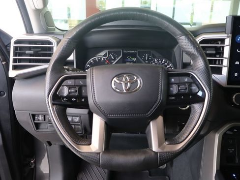 Used 2022 Toyota Tundra Limited AWD/4WD image 17