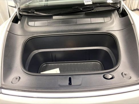 Used 2026 Tesla Model Y AWD image 30
