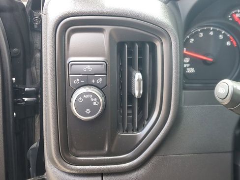 Used 2025 Chevrolet Silverado 1500 Custom image 20