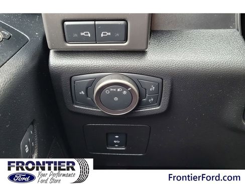 Used 2017 Ford F150 Raptor w/ Equipment Group 802A Luxury image 15