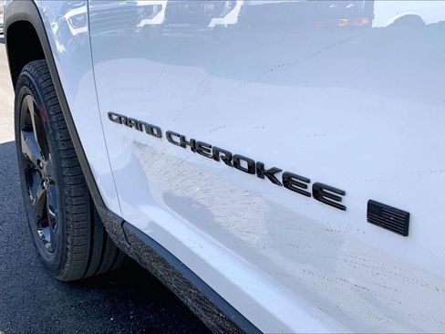New 2026 Jeep Grand Cherokee Limited AWD/4WD image 20