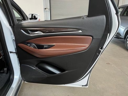 Used 2019 Buick Enclave Avenir w/ Avenir Technology Package AWD/4WD image 15