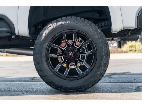 Used 2025 Chevrolet Silverado 2500 LTZ w/ Trail Boss Package image 5