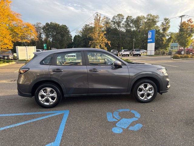 Certified 2024 Honda HR-V LX image 9