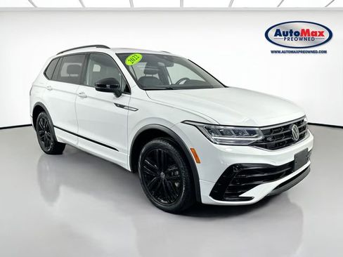 Used 2022 Volkswagen Tiguan SE R-Line AWD/4WD image 1