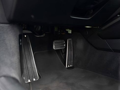 Used 2021 Porsche 911 Carrera image 27