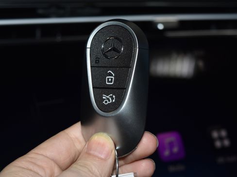 New 2026 Mercedes-Benz E 350 4MATIC Sedan image 14