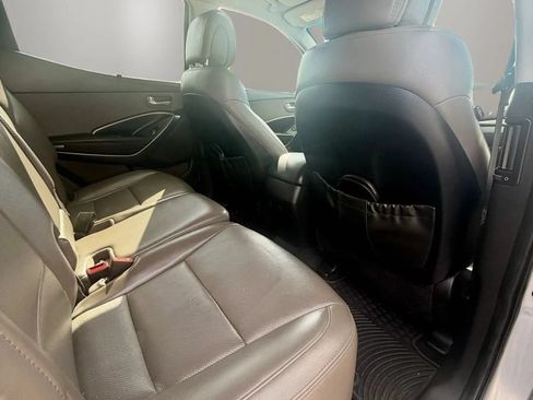 Used 2017 Hyundai Santa Fe Sport 2.0T AWD/4WD image 15