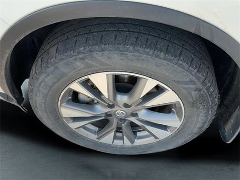 Used 2018 Nissan Murano SL image 10