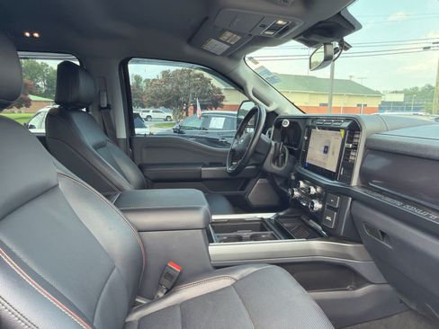 Used 2023 Ford F250 Lariat AWD/4WD image 9