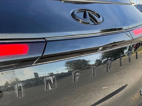 Used 2025 INFINITI QX60 Luxe w/ Black Edition image 11