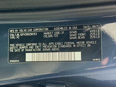 Used 2024 Volvo S60 B5 Core image 12