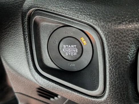 Used 2024 Jeep Wrangler Unlimited AWD/4WD image 23