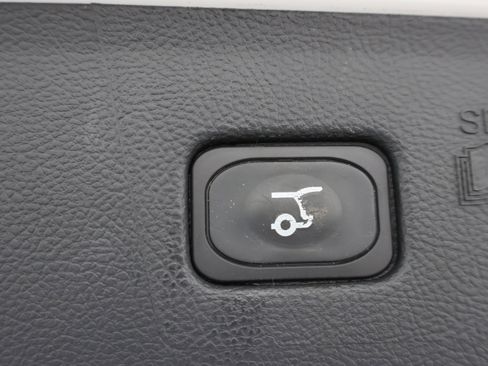 Used 2023 Ford Edge ST image 29