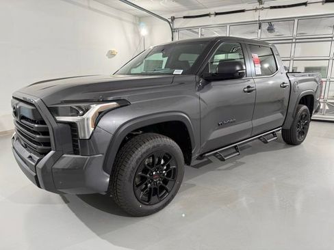 New 2025 Toyota Tundra SR5 image 8