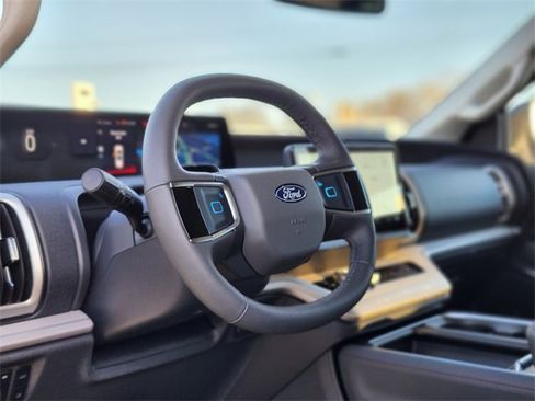 New 2025 Ford Expedition Max Active image 18