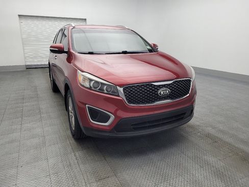 Used 2018 Kia Sorento LX image 14