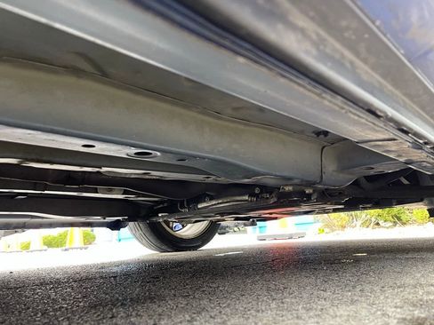 Used 2013 Dodge Avenger SE image 18