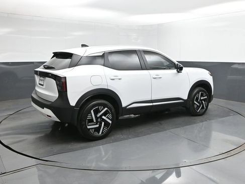 New 2026 Nissan Kicks SV image 15